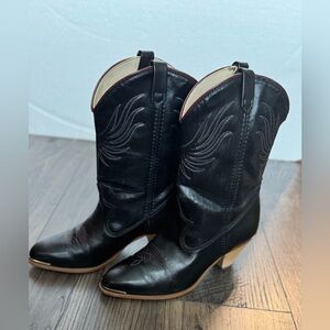 Dingo Phoenix Rising Gold Tip Black Cowgirls Heeled Black Boots Size 7M